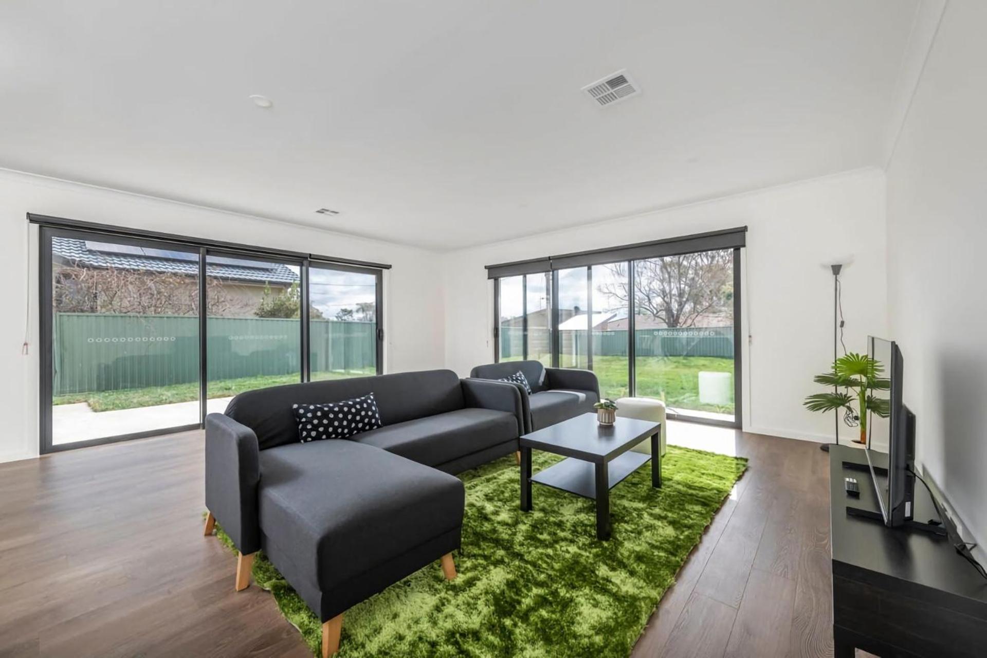 Sensational New Townhouse Holiday home