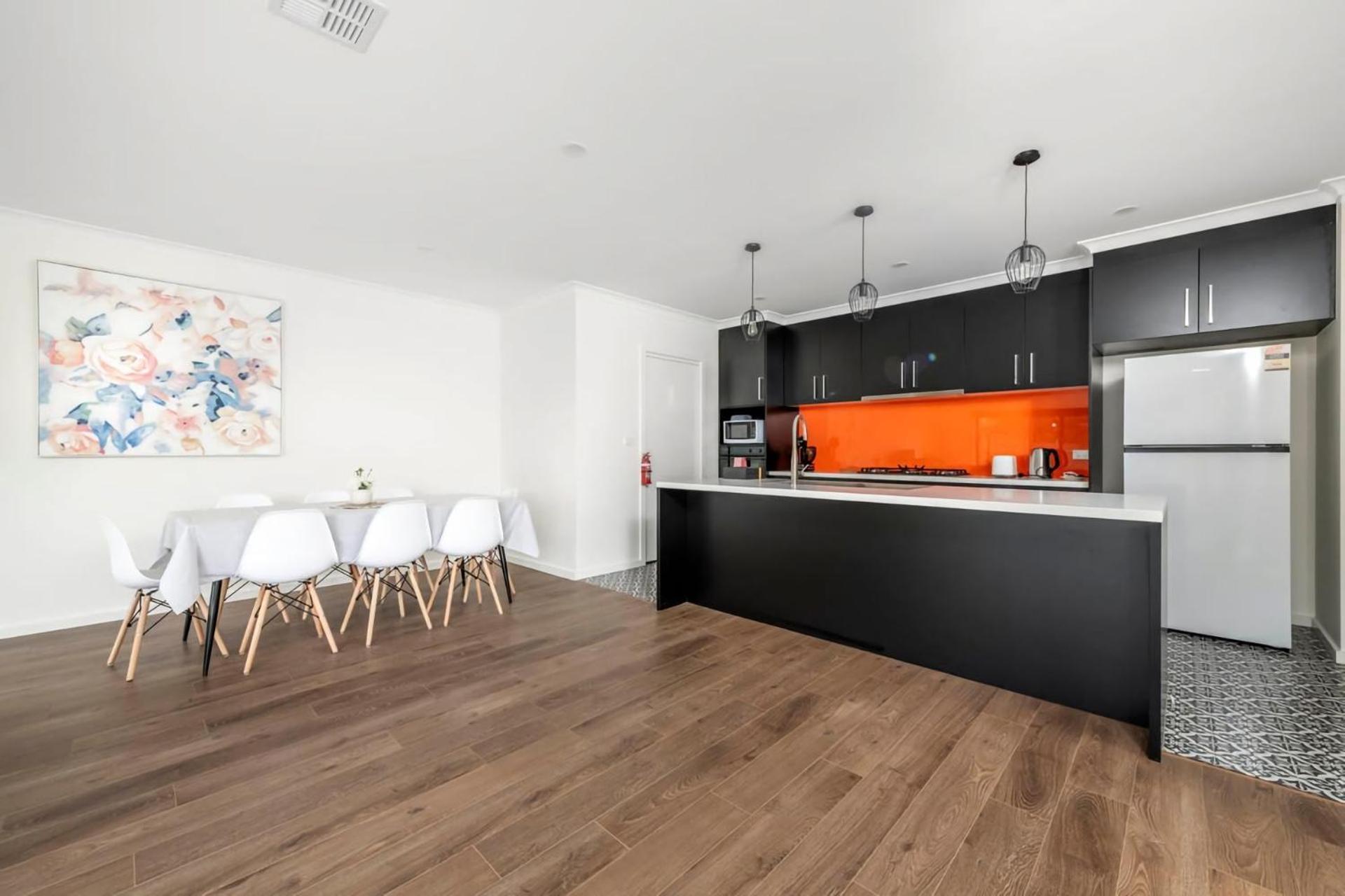 Sensational New Townhouse * Canberra